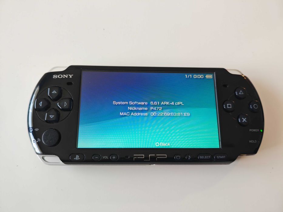 Sony PSP 3000 - Playstation Portable - качени много игри