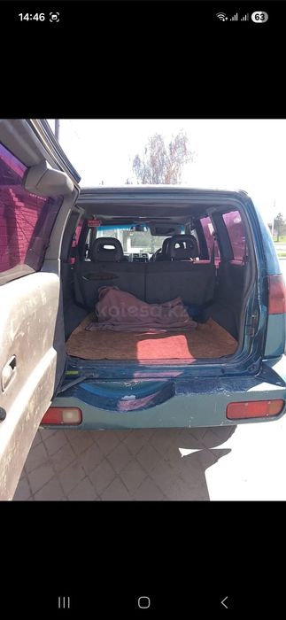 Продам Nissan Mistral