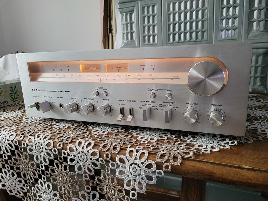 Akai AA-1175 receiver vintage