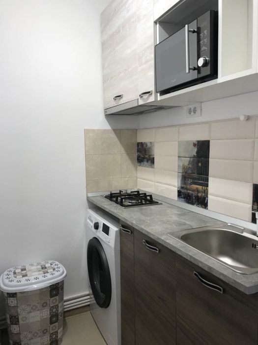 Vand garsoniera tiglina 1 bloc A6 etaj 1 renovata recent, dotată și utilată complet