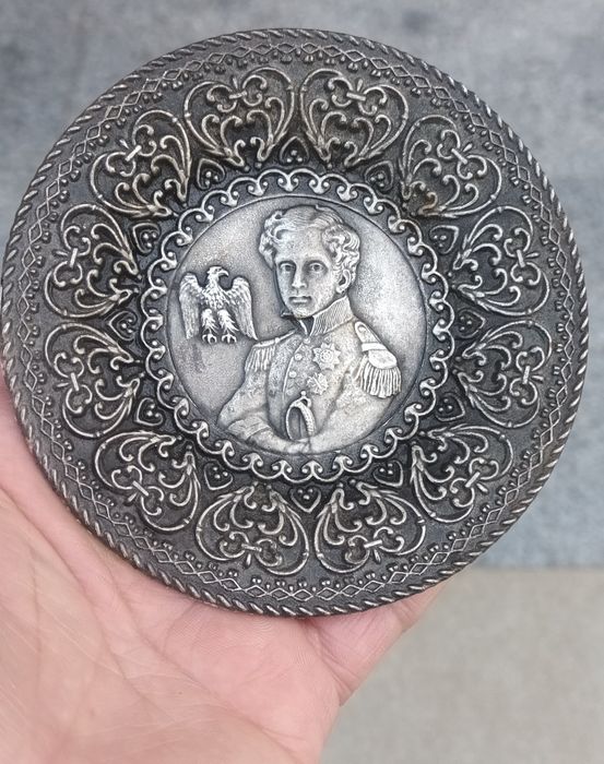 Napoleon, Farfurioara din metal neferos