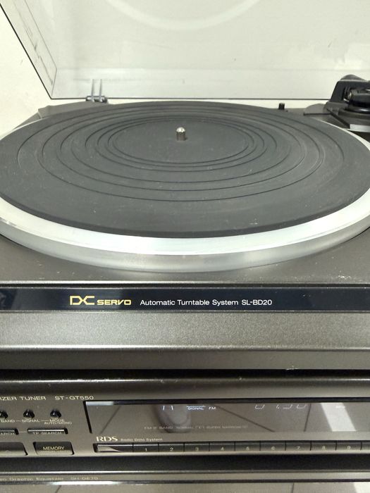 Система TECHNICS - усилвател, сд, дек, тунер, еквалайзер, грамофон
