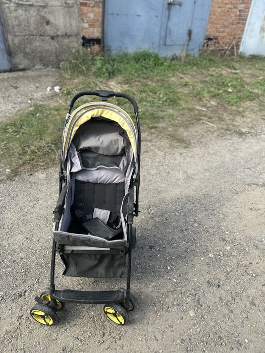 Продам детскую коляску