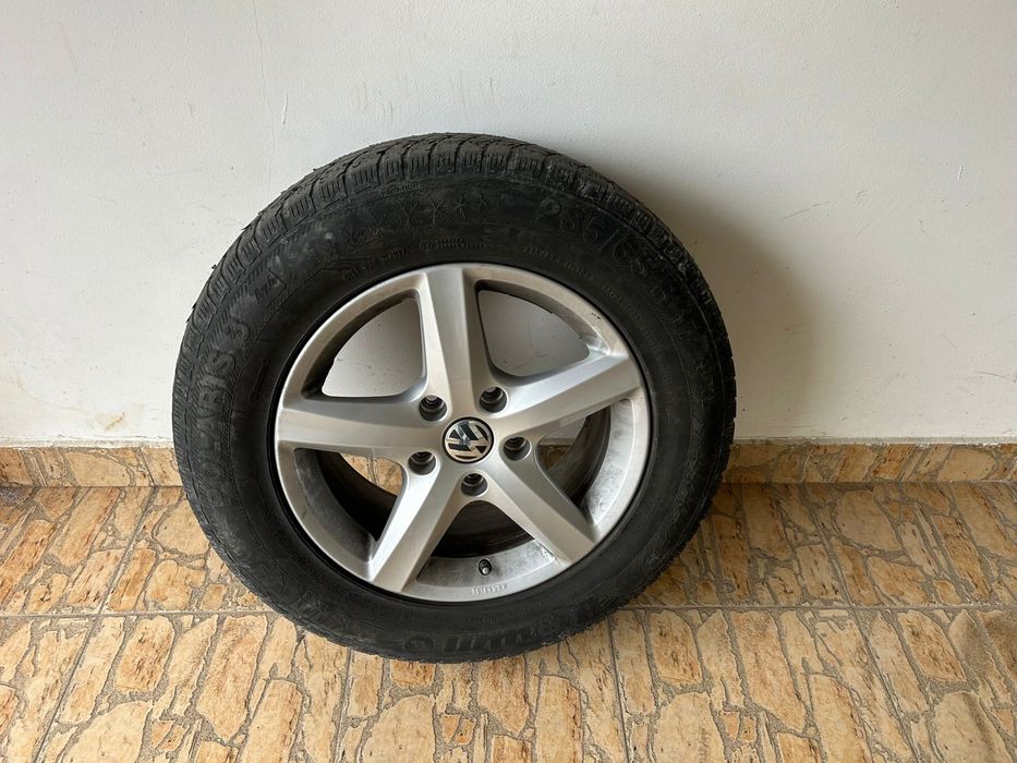 Roti complete Jante Cauciucuri 235 65 R17 Originale VW