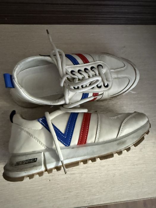 Колссовки для мальчика