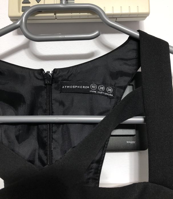 Rochie neagra marime 38 rochie neagra atmosphere 38 rochie eleganta M