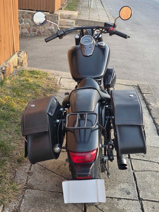 Honda Shadow Black Spirit VT750C2B