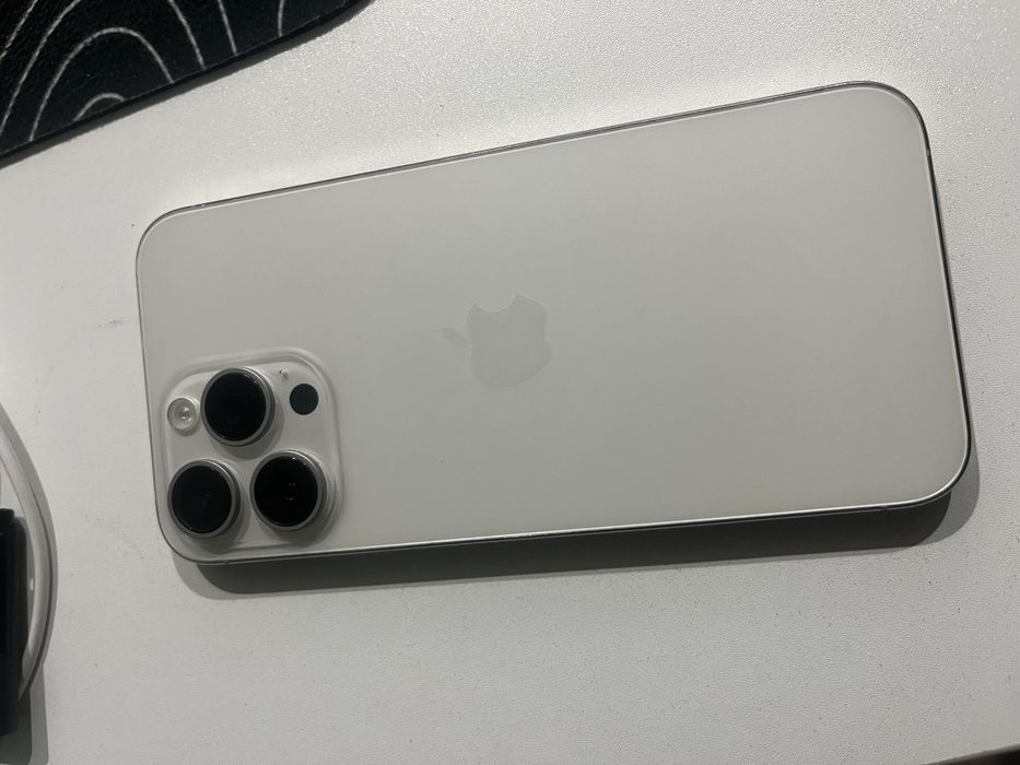 Iphone 15 Pro Max 256g e sim