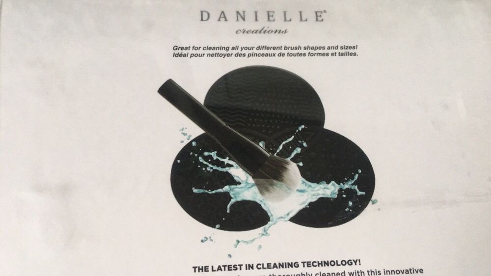 8 повърхности грим- Danielle