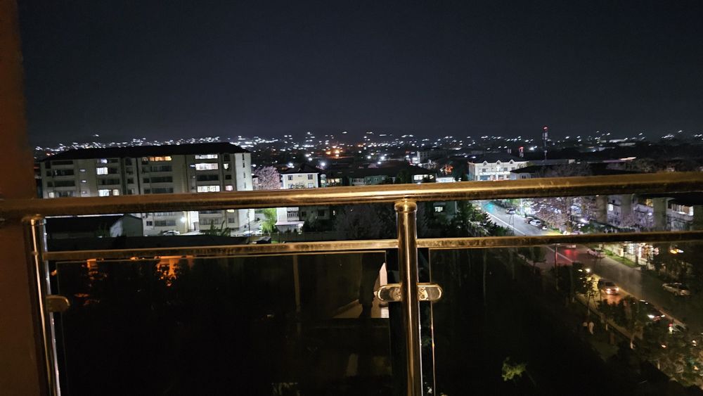 Uy sotiladi yaqeen domlari 50 maktab