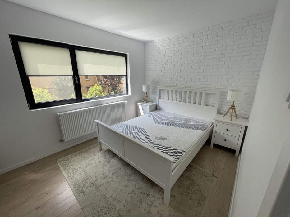 Vand apartament 3 camere astra