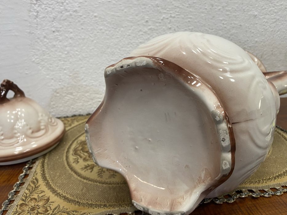 Огромен порцеланов чайник - кана италианско  производство