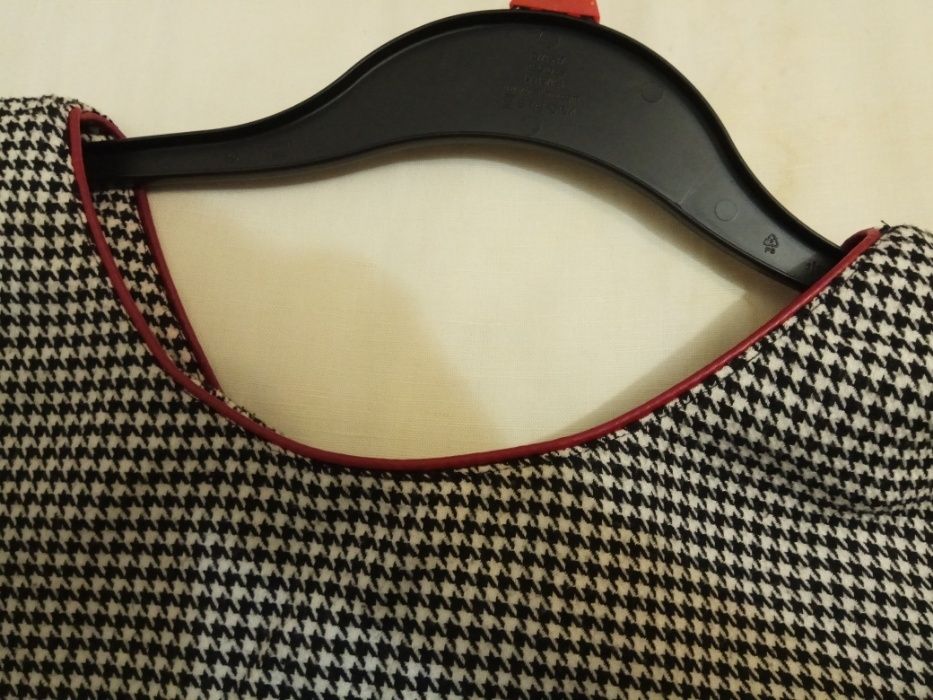 Платье женское продается