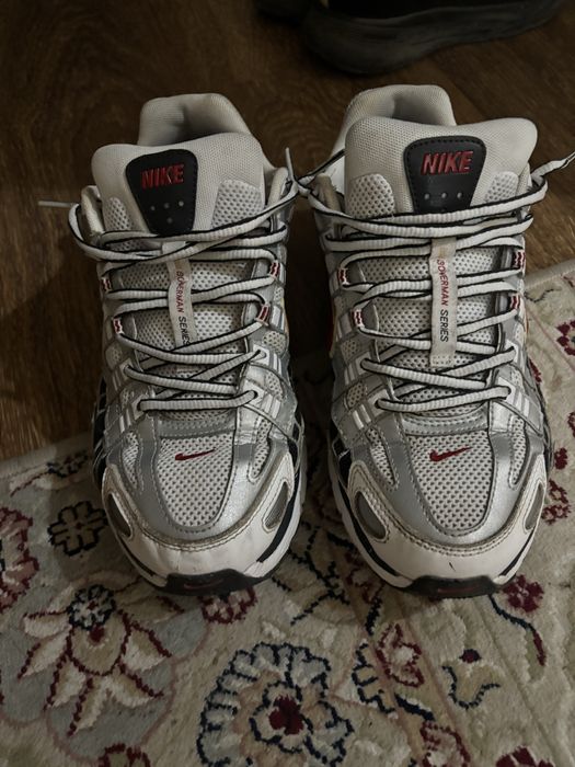 продам кроссовки,торг уместен