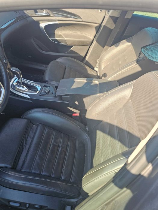 Opel insignia 2012 biturbo