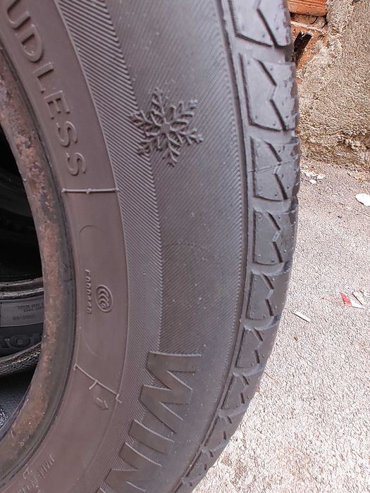 Комплект зимни гуми