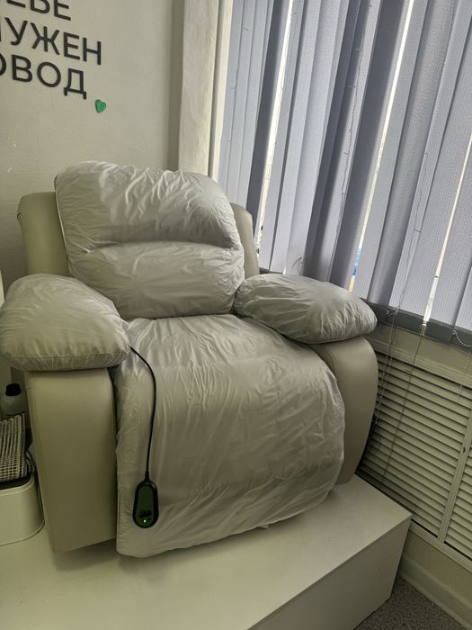 Продам реклайнер электрический