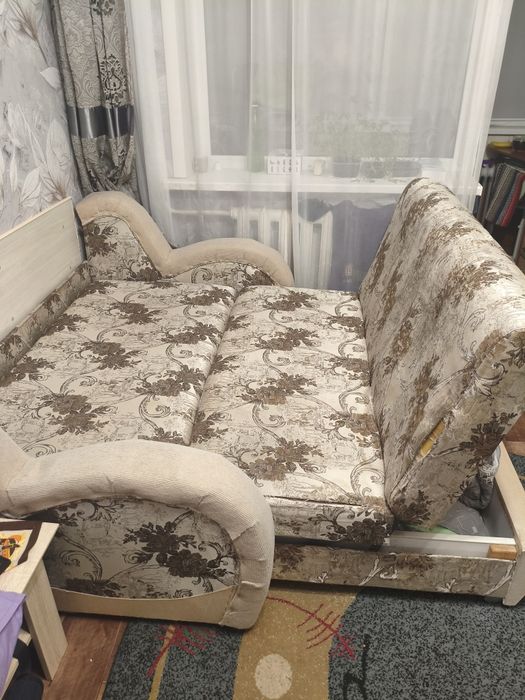 Продам два дивана по 12000