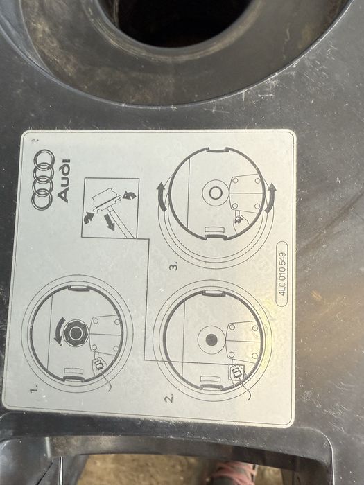 Бас колона буфер субуфер 4L0035382 b Audi Q7 bose туба