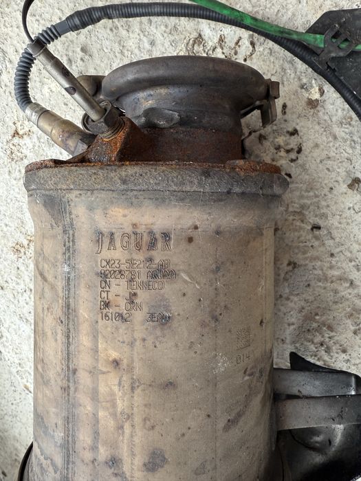 Filtru particule / catalizator Jaguar XF 2.2 diesel / 2013
