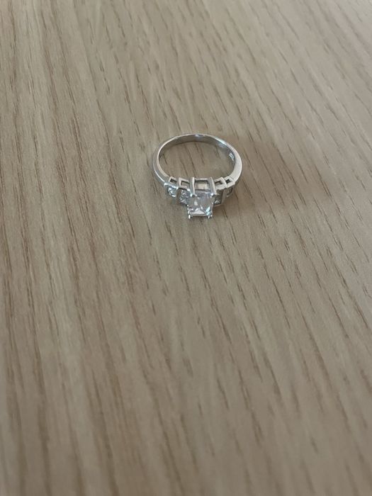 НОВ! Сребърен пръстен с цирконий размер 53