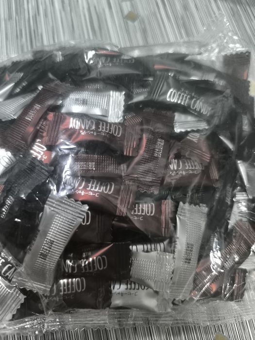 Продам конфетки со вкусом кофе и в виде зерна кофе