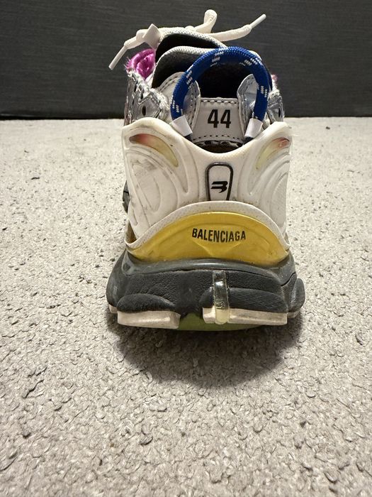balenciaga runner