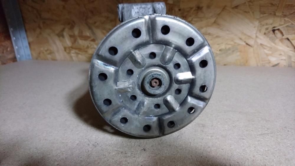 Compresor clima/ac Toyota Avensis T27 /Rav4 cod 447280-6560