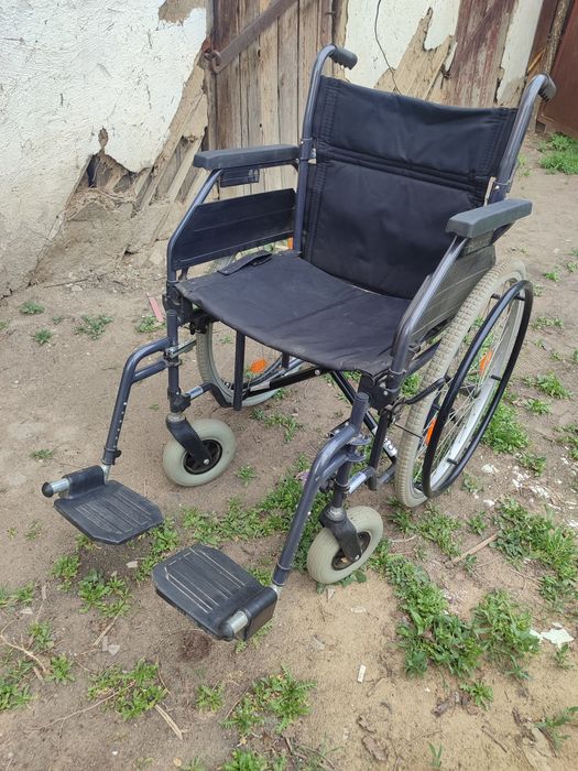 Продается инвалидный коляска