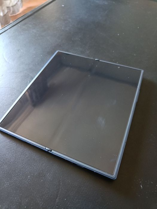 Samsung Galaxy Z Fold7 256 GB – Full Box + Husă + Cablu