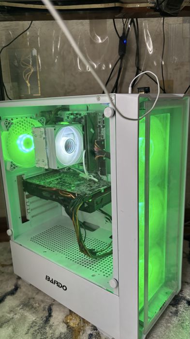 Продается кейс компа