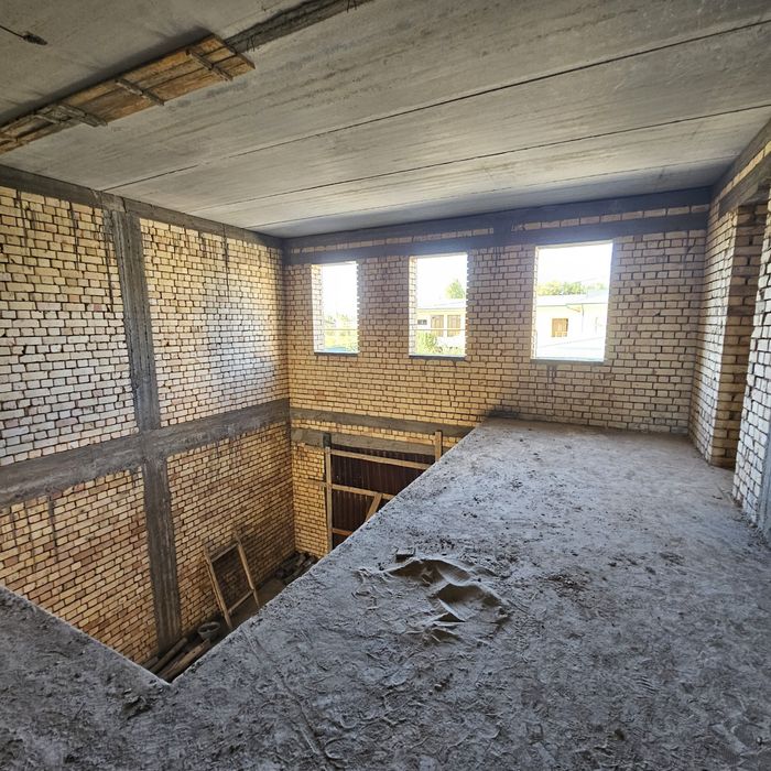 Кибрай Турк махалла!!! 4 соток 3 уровня  6 ком. Евро махалла!!!