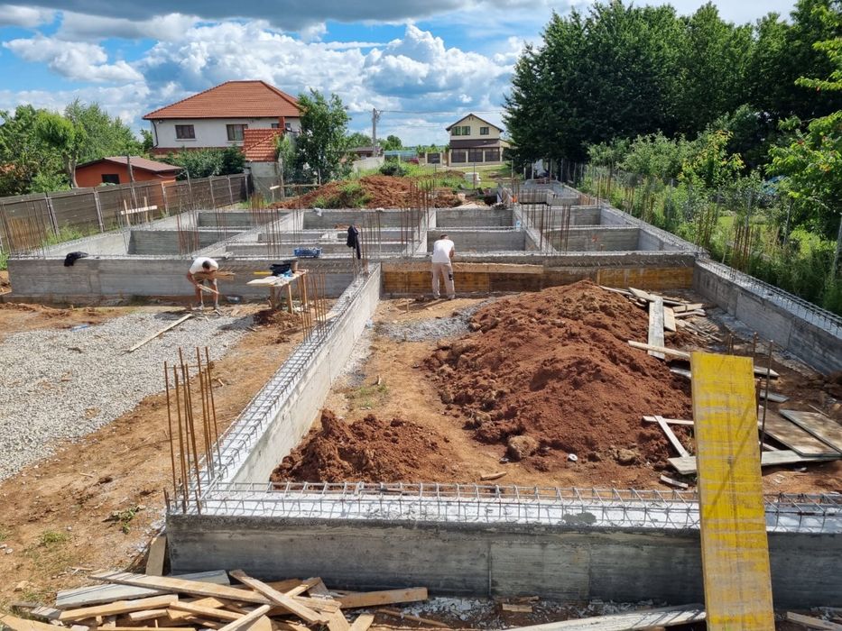 Meseriașii constructori