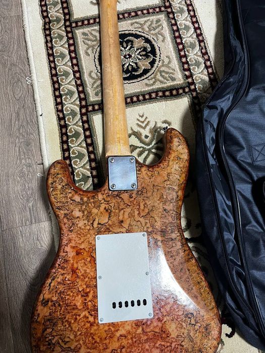 Ashtone electric gitara