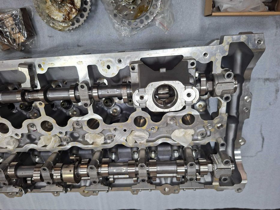 Нова Цилиндрова глава к-т валове B58 B30B BMW G30 G11 G14 G05 G06 4.0i