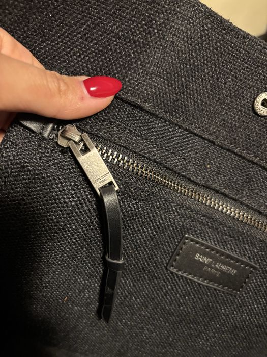 Yves Saint Laurent напълно автентична с документи