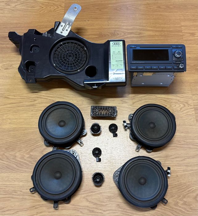 Sistem audio Audi A3 8P original ! Navigatie + Sound System difuzoare bose bosse