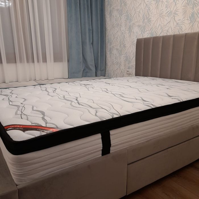 Pat tapițat catifea + saltea