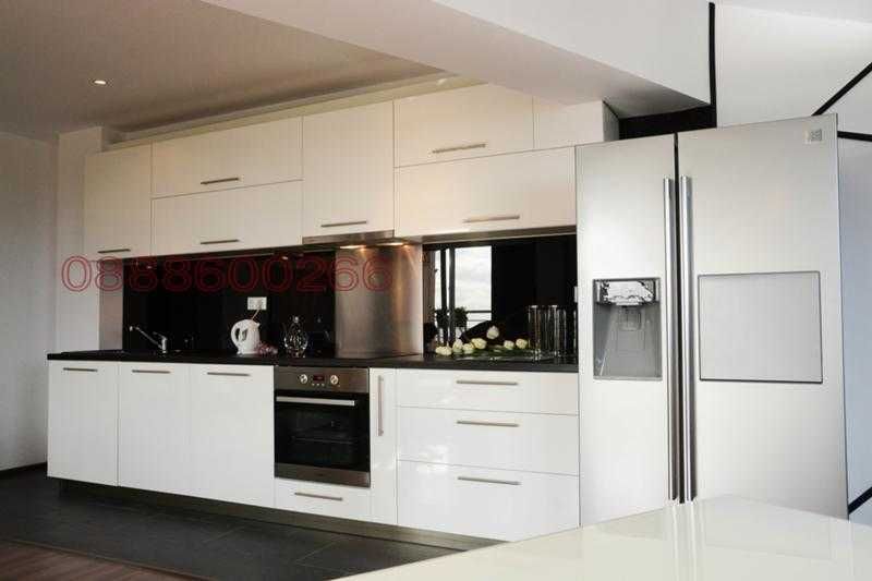 Дава се под наем Двустаен апартамент в Варна, м-т Траката - 70 кв.м за 663 € - Снимка #3