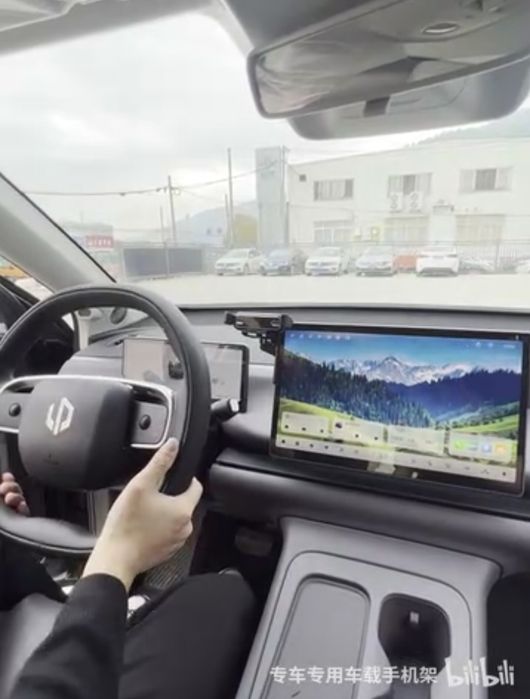 Телефон держатель липмотор с01,с11,с10,с16,в10