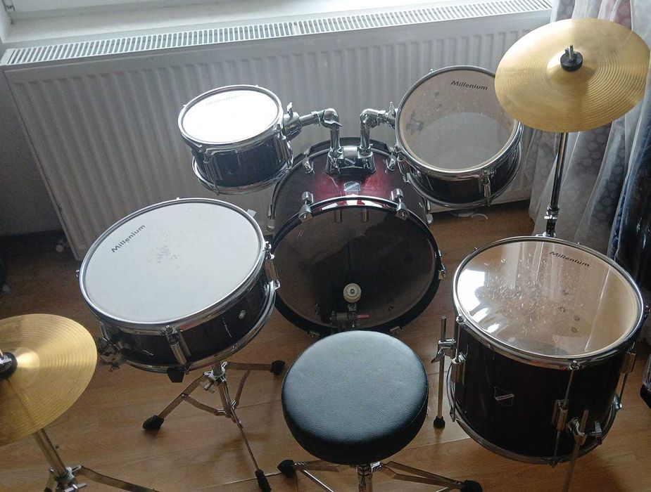 Tobe copii Millenium