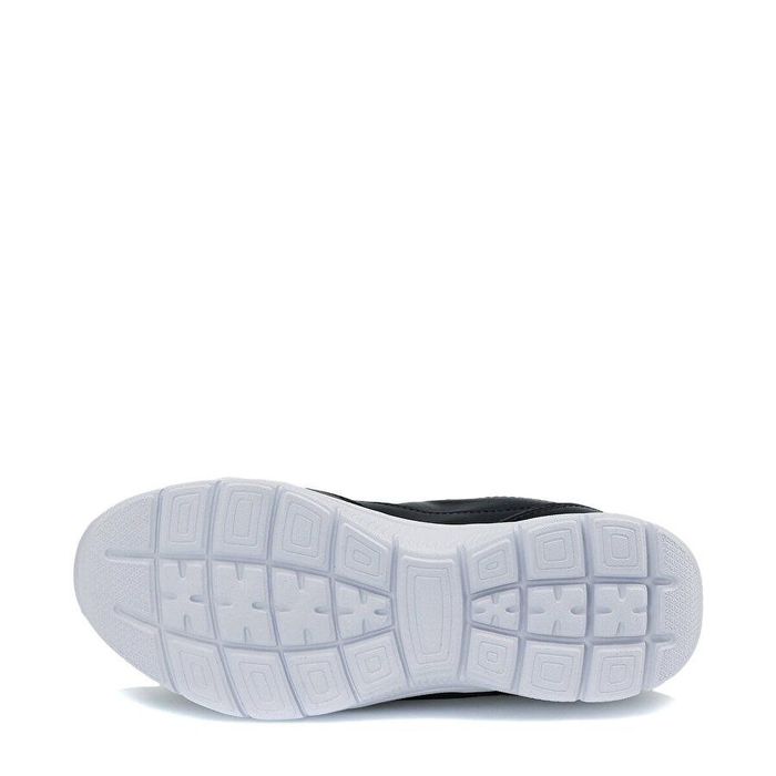 Продам универсальные Кроссовки