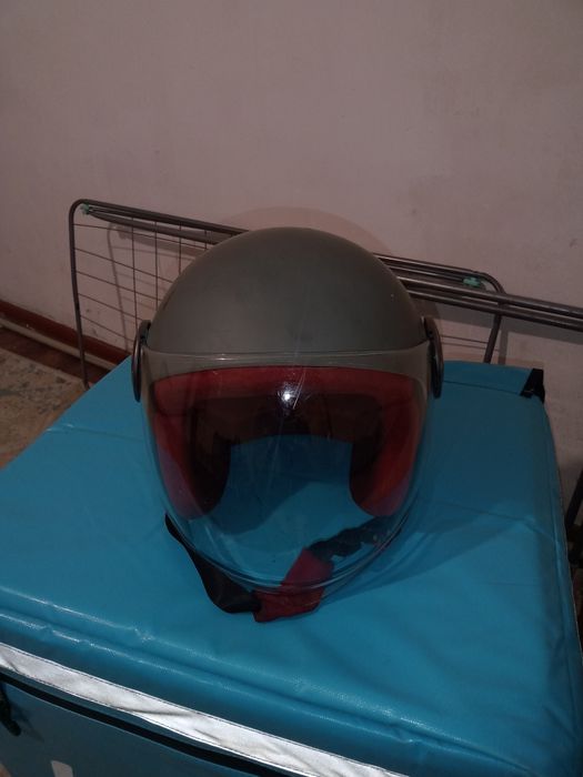 Продам мото шлем