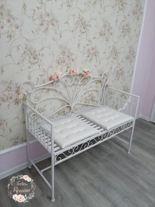 Bancă metalică decorativă pentru evenimente în aer liber/grădină