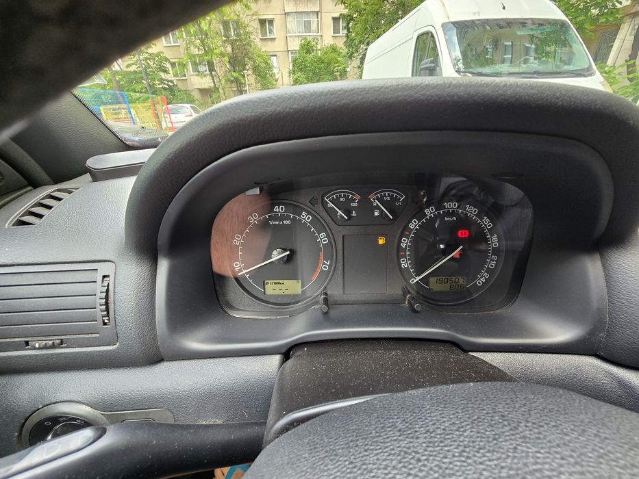 Vând Skoda Octavia 1 Facelift pachet VRS 1.6 MPI 102 CP + GPL – 2010