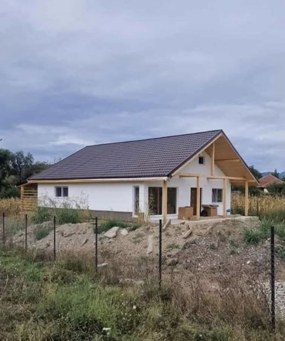 Vand case modulare de locuit