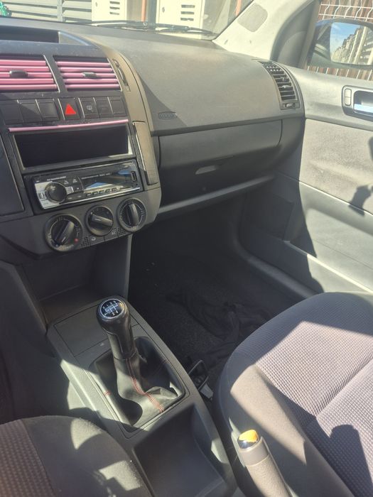 VOLKSWAGEN Polo 2004 — imagine 3