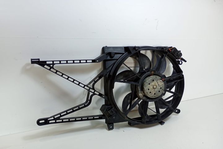 Electroventilator 030303246 / 90570740 Opel Astra G