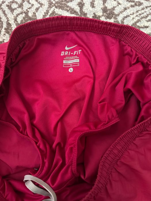 Nike sorti baie plaja