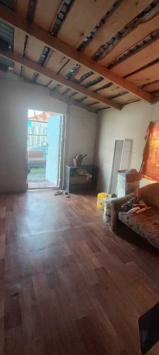 Продам 2-комн.дом в Рабочем. Барачного типа.